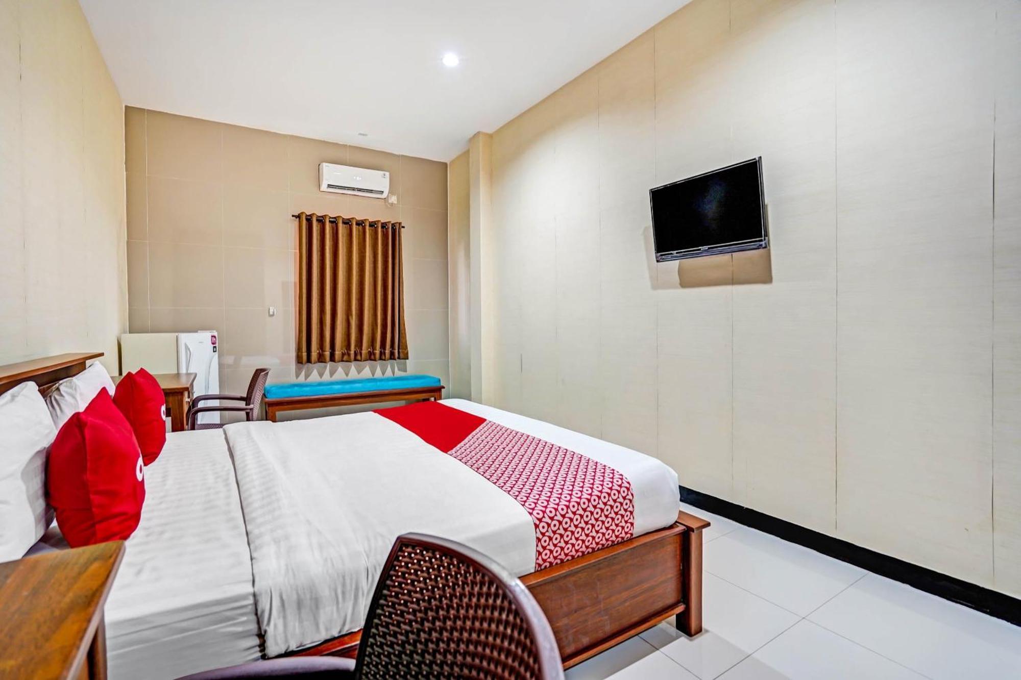 Oyo 90889 Dkb Residence Surabaya Bagian luar foto